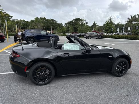 New 2026 MAZDA MX-5 Miata Sport w/ Interior Package RWD image 4