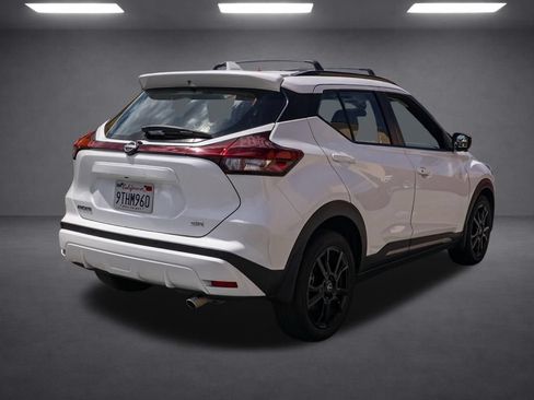 Used 2024 Nissan Kicks SR w/ SR Premium Package FWD image 4