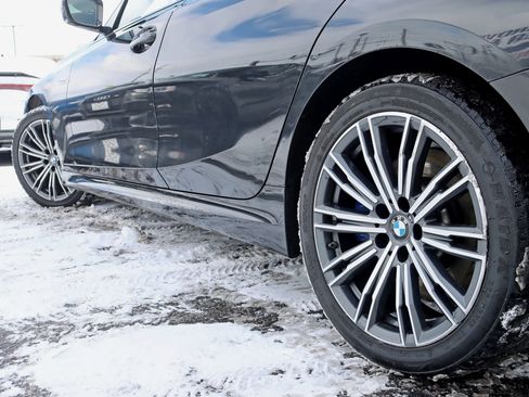 Used 2022 BMW M340i xDrive M340i xDrive Sedan 4D w/ Premium Package image 13