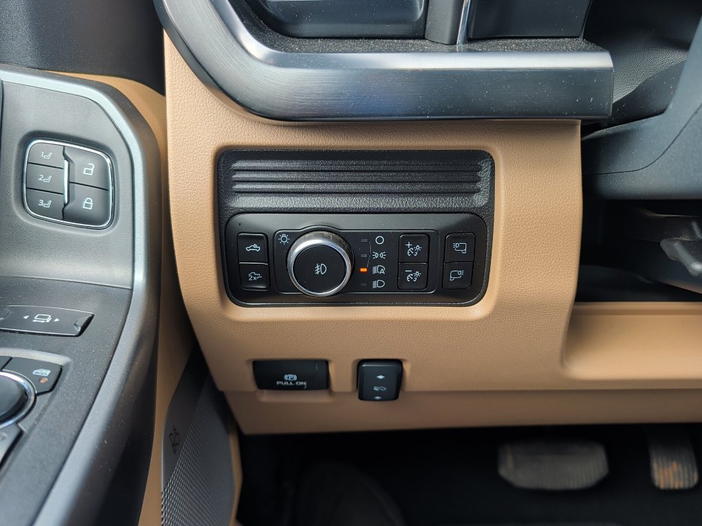 Used 2026 Ford F250 Lariat AWD/4WD image 15