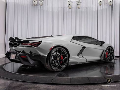 Used 2024 Lamborghini Revuelto AWD/4WD image 23