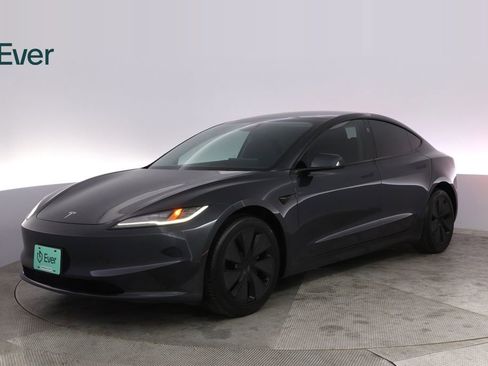 Used 2025 Tesla Model 3 Long Range RWD image 2