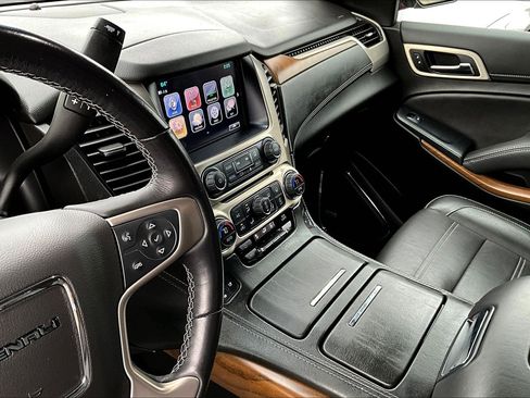 Used 2020 GMC Yukon Denali w/ Open Road Package image 15