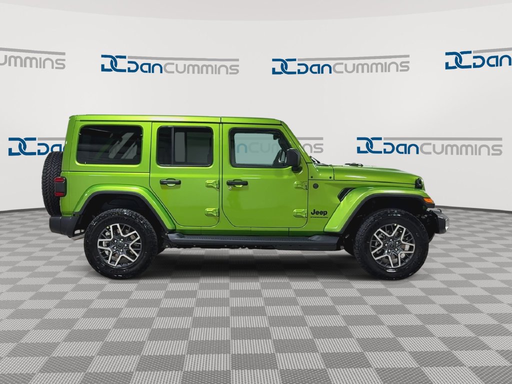 New 2026 Jeep Wrangler Unlimited Sahara AWD/4WD image 9
