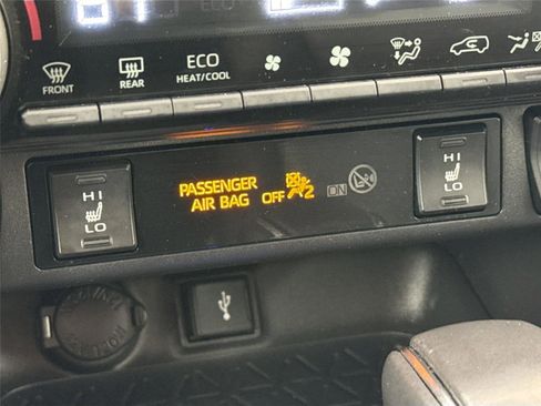 Certified 2020 Toyota RAV4 XLE Premium image 7