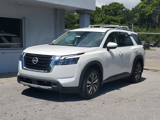 Certified 2025 Nissan Pathfinder SL FWD image 12