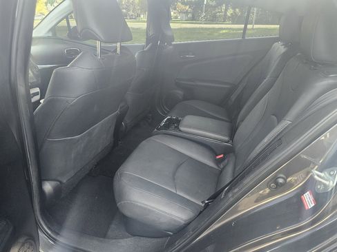 Used 2017 Toyota Prius Prime Advanced image 10