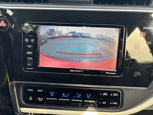 Used 2016 Scion iM Base image 24