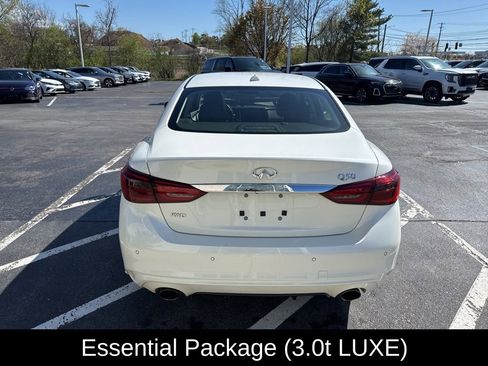 Used 2018 INFINITI Q50 Luxe w/ Essential Package (3.0T Luxe) AWD/4WD image 6