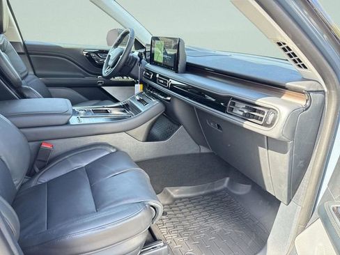 New 2026 Lincoln Aviator Reserve AWD/4WD image 19