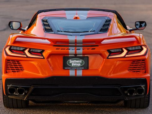 Used 2021 Chevrolet Corvette Stingray Premium Cpe w/ Z51 Performance Package RWD image 16
