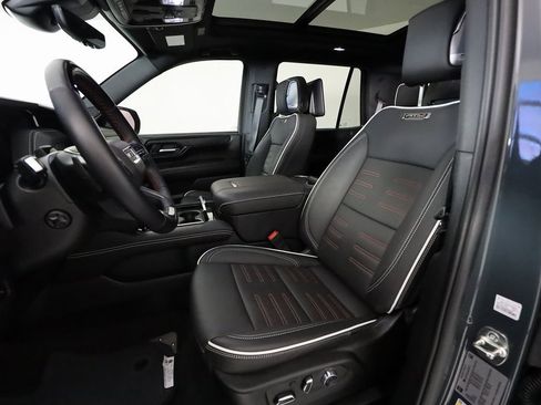 Used 2025 GMC Yukon AT4 Ultimate image 22