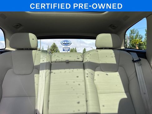 Certified 2025 Volvo XC60 T8 Plus w/ Protection Package Premier AWD/4WD image 18