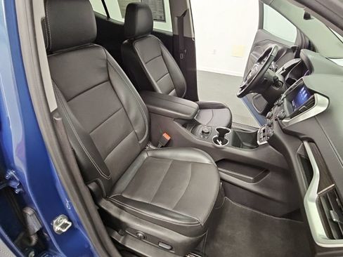 Used 2024 GMC Terrain SLT AWD/4WD image 39