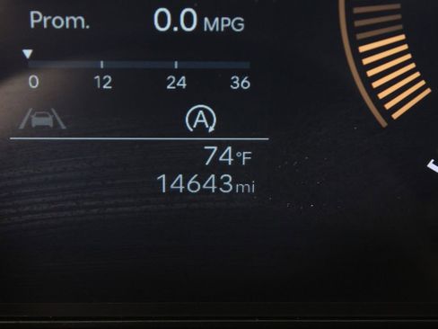 Used 2025 Hyundai Santa Fe SE image 27