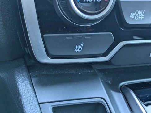 Used 2018 Honda CR-V Touring image 25