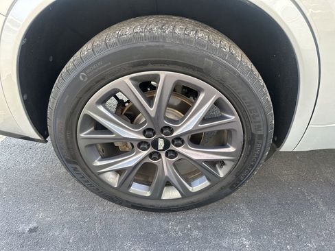 Used 2020 Cadillac XT6 Sport image 5