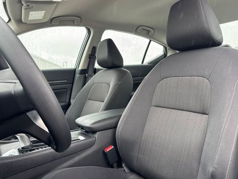 Used 2025 Nissan Altima 2.5 SV image 5