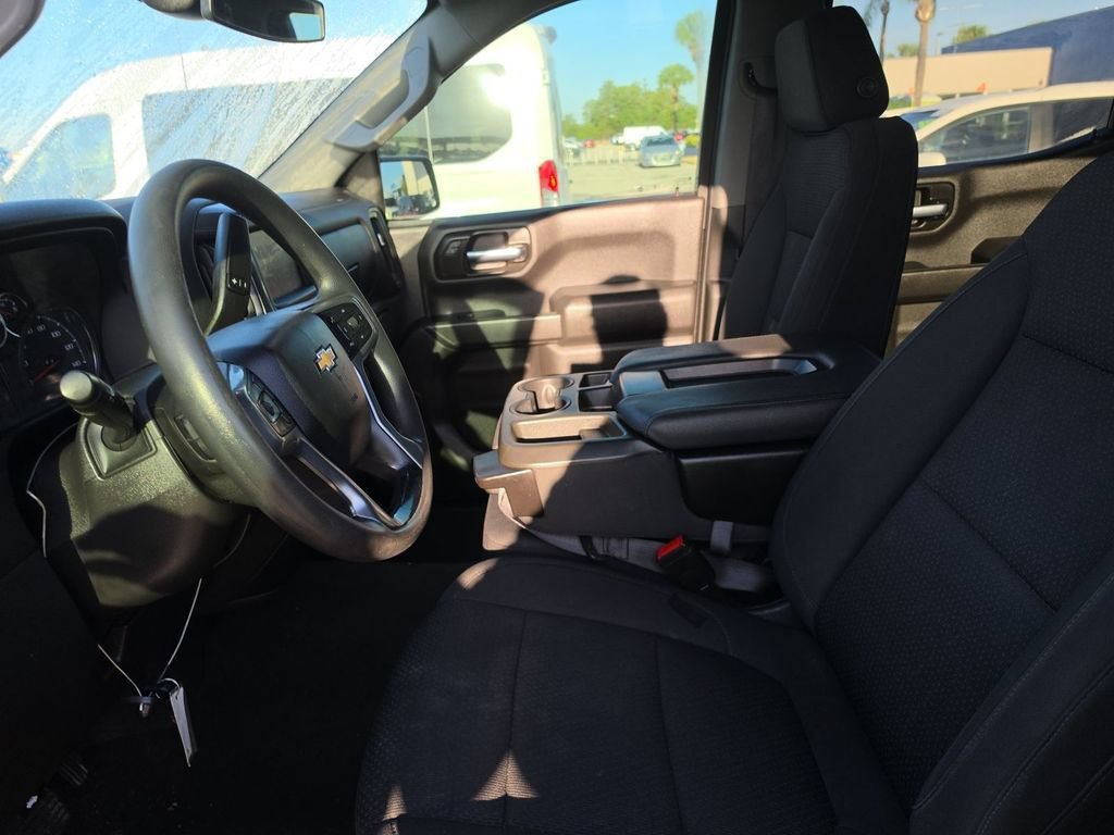 Used 2022 Chevrolet Silverado 1500 Custom w/ Safety Confidence Package RWD image 7