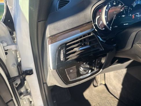 Used 2018 BMW 530i xDrive image 29