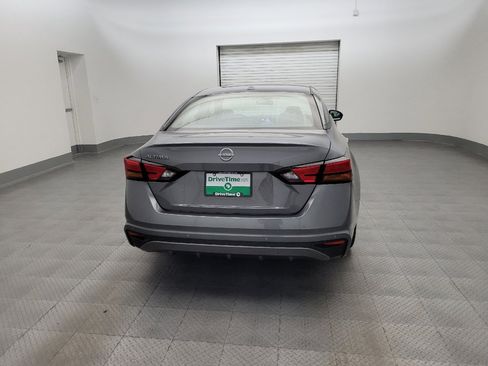 Used 2025 Nissan Altima 2.5 SV FWD image 7
