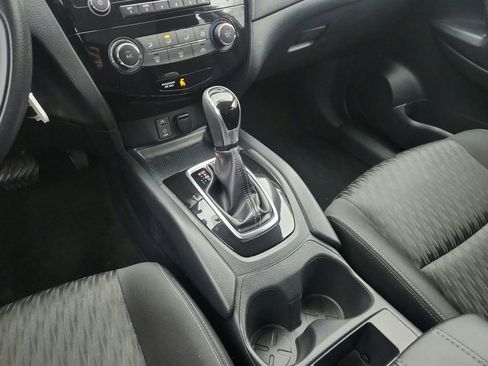 Used 2017 Nissan Rogue S image 13