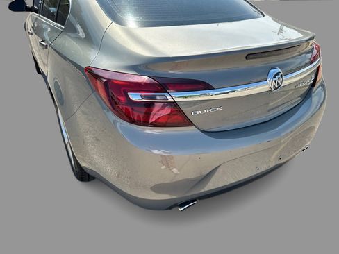 Used 2017 Buick Regal AWD image 31
