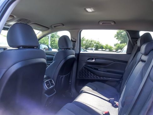 Used 2020 Hyundai Santa Fe SE w/ Cargo Package FWD image 12