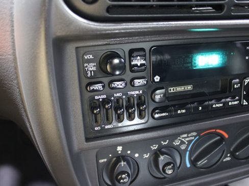 Used 1999 Plymouth Prowler image 12