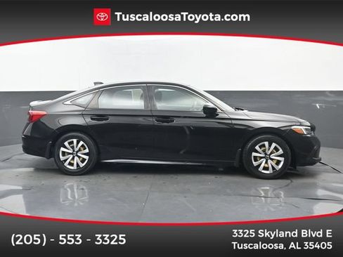 Used 2023 Honda Civic LX image 1