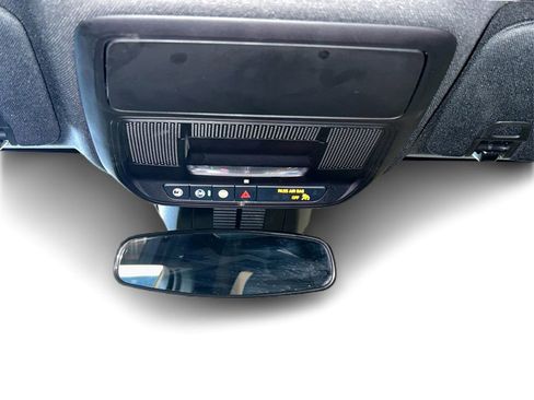 Used 2025 GMC Terrain Elevation image 25