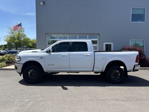Used 2020 RAM 2500 Laramie AWD/4WD image 2