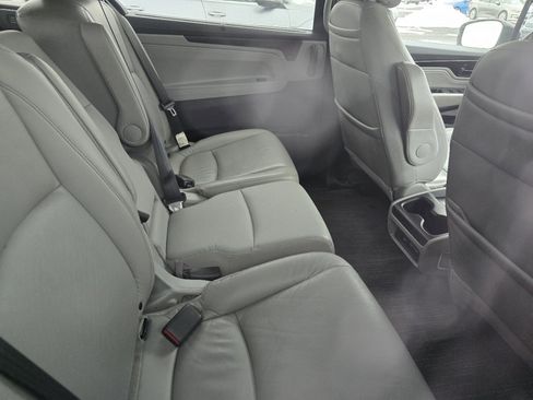 Used 2021 Honda Odyssey Touring image 17