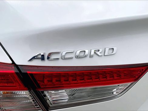 Used 2021 Honda Accord Touring image 33