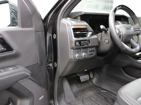 Used 2025 GMC Yukon Denali w/ Denali Reserve Package AWD/4WD image 61