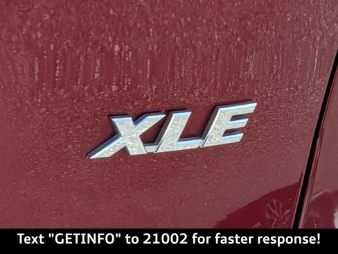 Used 2020 Toyota RAV4 XLE Premium FWD image 13