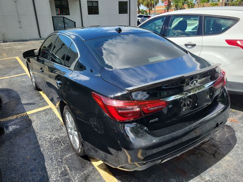 Used 2019 INFINITI Q50 Luxe w/ Essential Package (3.0T Luxe) AWD/4WD image 5