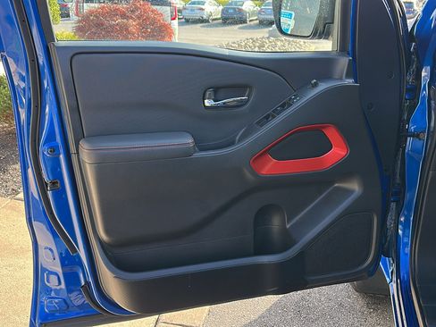 Certified 2024 Nissan Frontier PRO-4X w/ Off-Road Protection Package image 13