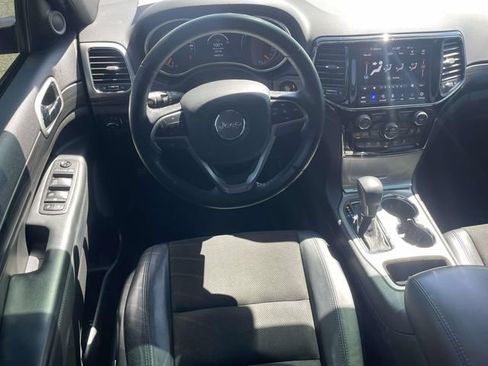 Used 2021 Jeep Grand Cherokee Laredo X AWD/4WD image 13