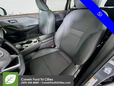 Used 2023 Nissan Rogue S AWD/4WD image 23