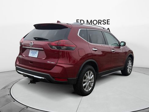 Used 2019 Nissan Rogue SV image 5
