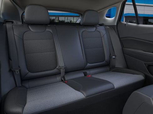 New 2026 Chevrolet Trax LT FWD image 17