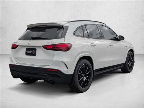 New 2026 Mercedes-Benz GLA 35 AMG 4MATIC image 2