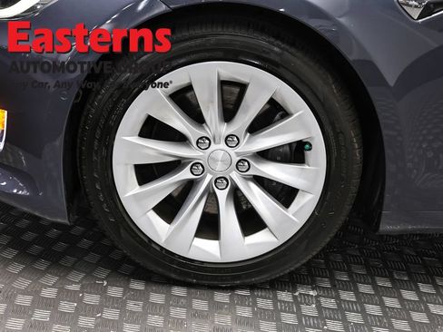 Used 2018 Tesla Model S 75D AWD/4WD image 25