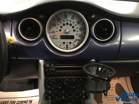 Used 2006 MINI Cooper Convertible FWD image 43