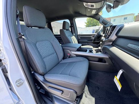 New 2026 RAM 1500 4x4 Crew Cab image 20