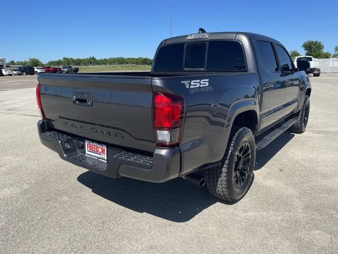 Used 2021 Toyota Tacoma SR w/ SR Convenience Package RWD image 4
