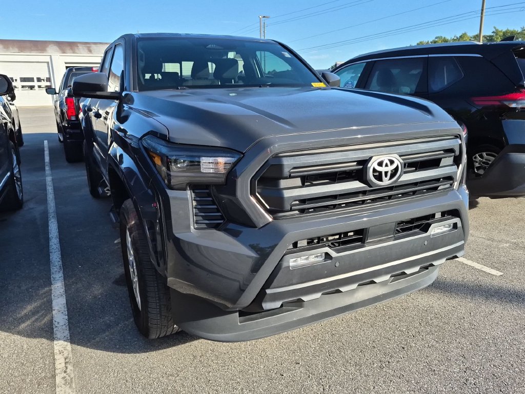 Used 2024 Toyota Tacoma SR5 AWD/4WD image 14