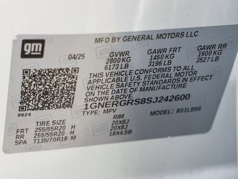 Used 2025 Chevrolet Traverse LT w/ Midnight/Sport Edition FWD image 31