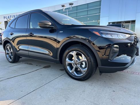 New 2026 Ford Escape ST-Line image 35